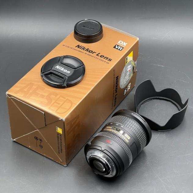 Nikon Nikkor 18-200 f3.55,6 G ED Af-S DX VR IF-ED Obiettivo zoom