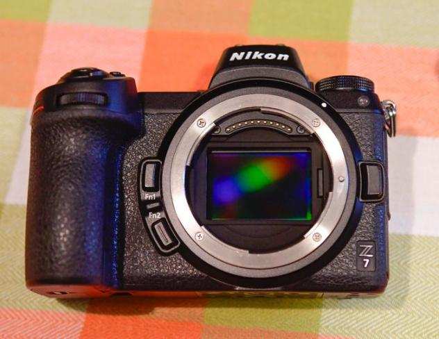 Nikon Z7  FTZ-Adattore  Fotocamera mirrorless