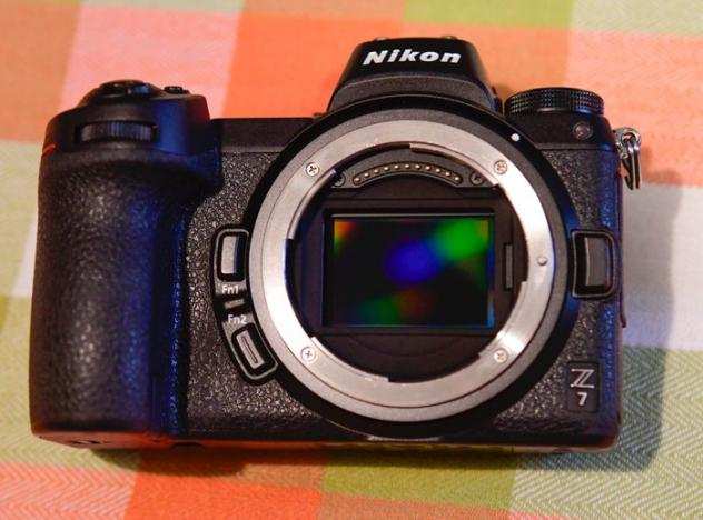 Nikon Z7  FTZ-Adattore  Fotocamera mirrorless