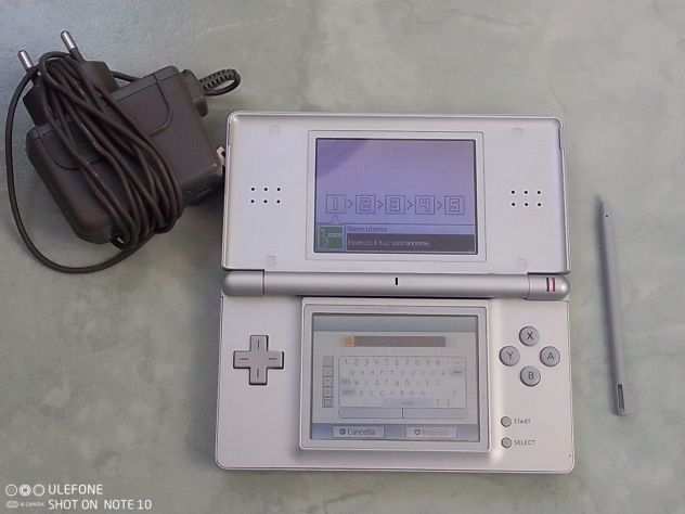 Nintendo DS lite