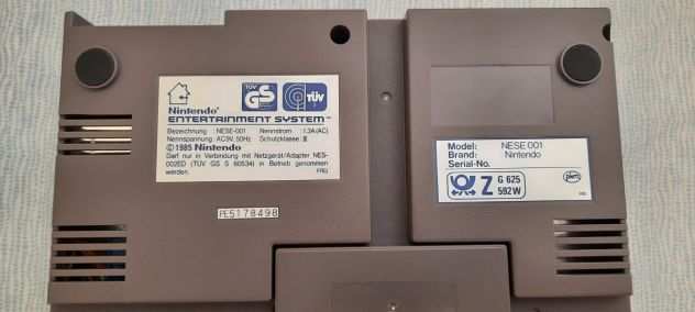 Nintendo NESE001 1985 Versione Europea