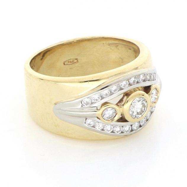  No Reserve Price  - 0.75 ct. - 18 carati Oro bianco, Oro giallo - Anello Diamanti