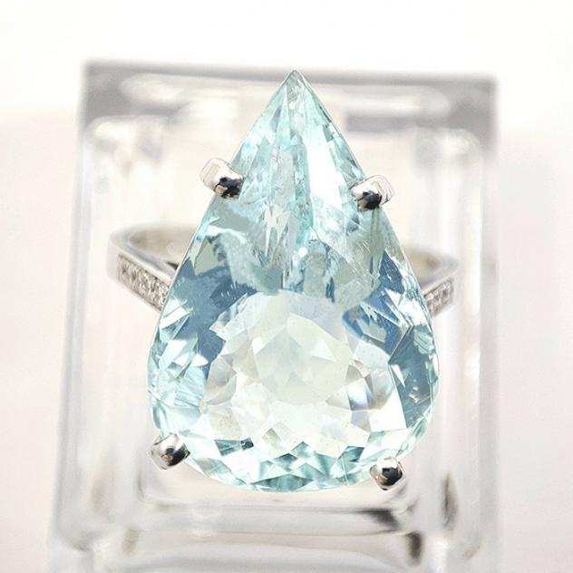 NO RESERVE PRICE - 12,60 CT - 18 carati Oro bianco - Anello Acquamarina - Diamanti