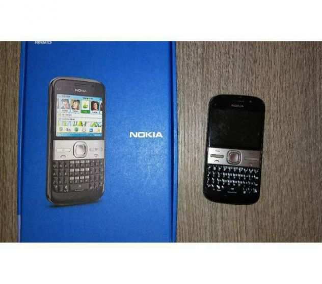 NOKIA E5 COMPLETO DI ACCESSORI