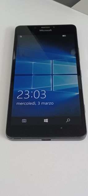 Nokia Lumia 950  Display Dock Microsoft