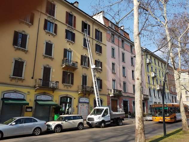 NOLEGGIO AUTOSCALA PER EDILIZIA TRASLOCHI E TRASPORTO MACERIE