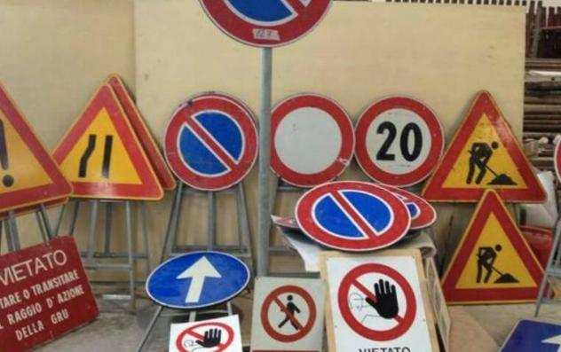 Noleggio cartelli divieto di sosta stradali milano