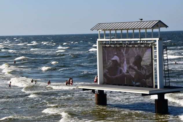 Noleggio impianti audio e attrezzature per cinema allaperto a Milano e dintorni