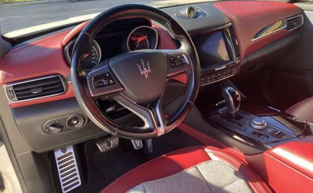 Noleggio Maserati con autista per i vostri matrimoni. Palermo -Trapani e provin