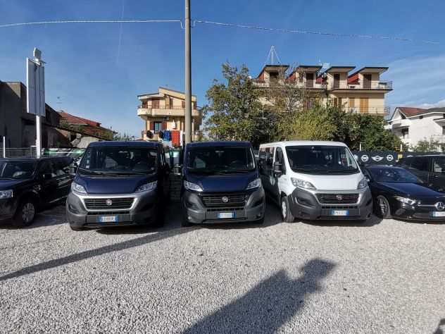 NOLEGGIO MINI VAN 9 POSTI