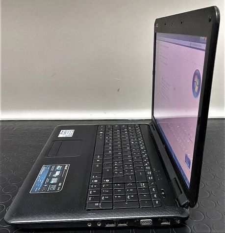 Notebook Asus -Display 15,6- Hard Disk SSD- Ram 4 GB