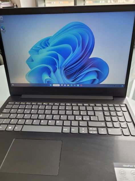 Notebook LENOVO