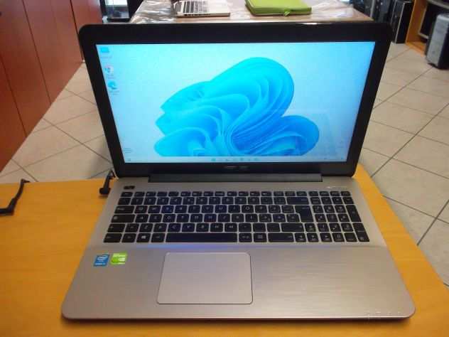 NOTEBOOK PORTATILE ASUS F555L SCHERMO 15,6 POLLICI PROCESSORE INTEL CORE