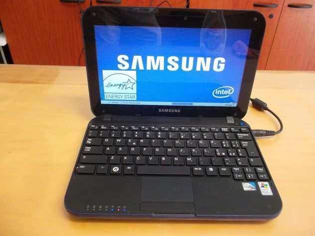 NOTEBOOK PORTATILE SAMSUNG SCHERMO 10 POLLICI INTEL ATOM PROCESSOR 1GB RAM E