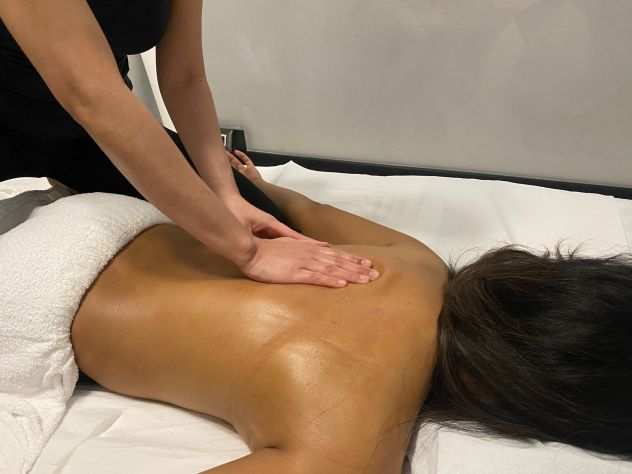 Nuova centro pulito Nuova Ragazze bellissime Eprofessioniste