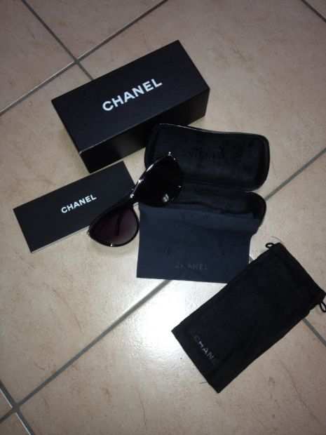 Nuovi occhiali da sole Chanel( no Rayban) 100 originali