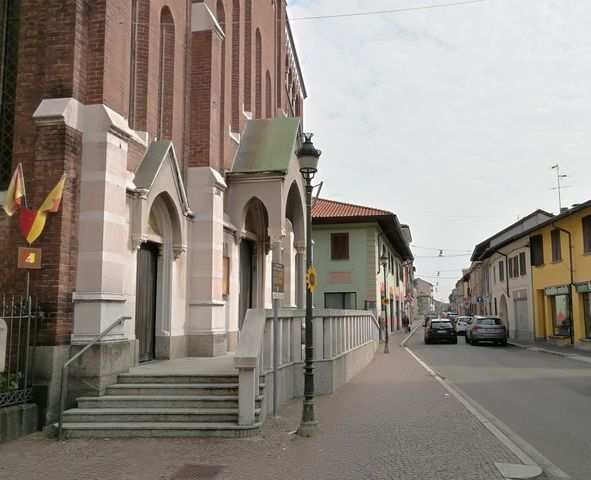 Nuovo bilocale vicino stazione ferroviaria - Desio (MB)