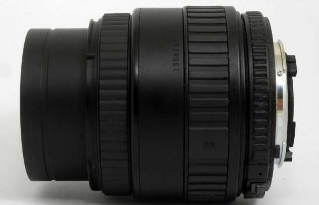 Obiettivo Sigma UC ZOOM 28-70mm. 13.5-4.5 multi coated come nuovo