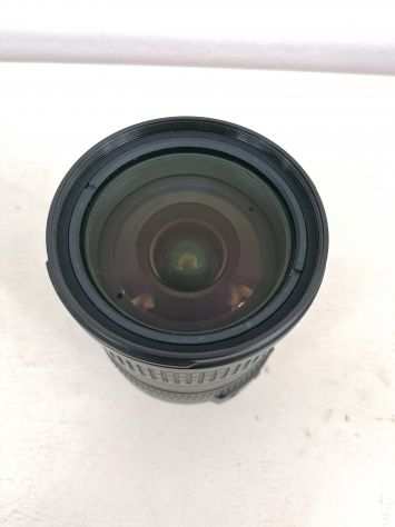 Obiettivo Superzoom Nikon 18-200mm ottime condizio