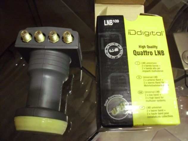 occhio parabola satellitare iDdigital LNB109 0,1dB. Ha 4 uscite.