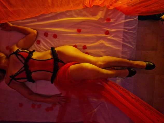 Oggi torna Clara, Sensualitagrave tantra ad Arte del Benessere Barletta