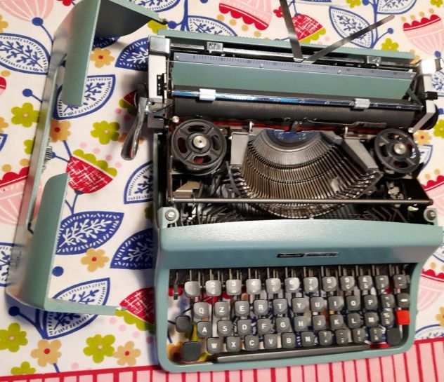 olivetti lettera 32 usata poco perfetta