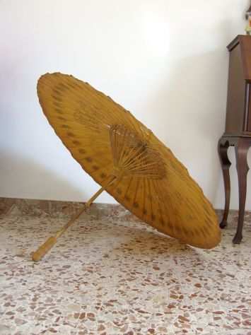 Ombrello parasole cinese antico