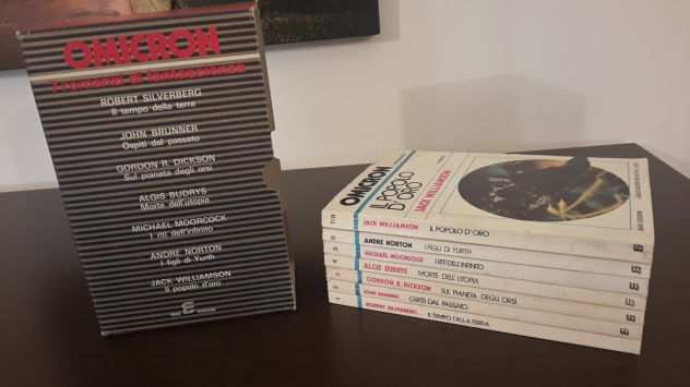 OMICRON, 7 ROMANZI DI FANTASCIENA, SIAD EDIZIONI 1981, IN COFANETTO.