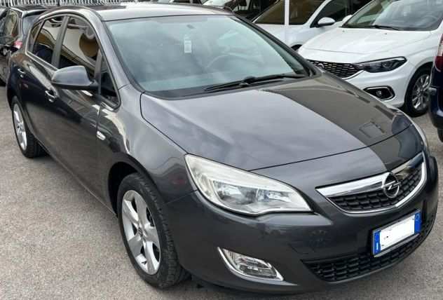 Opel Astra 1.4 benzina 2011 full