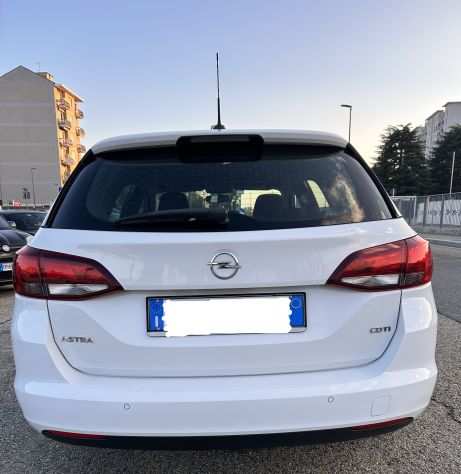 Opel Astra 1.6 CDTi 110CV StartampStop Sports Tourer Business Station Wagon