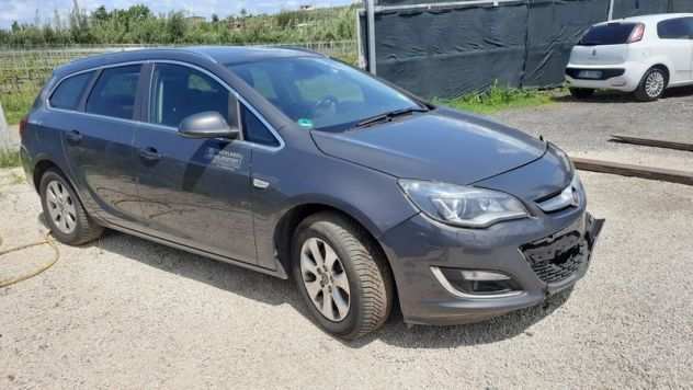 Opel Astra 1.6 cdti anno 2016 sinistrata