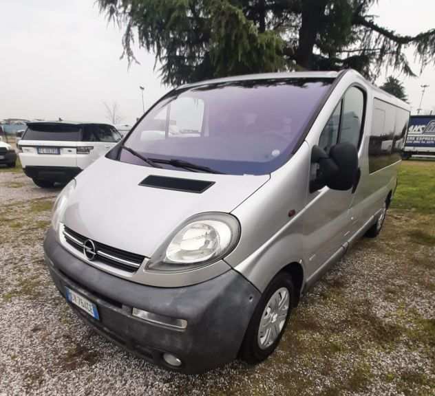 OPEL VIVARO 6 POSTI AUTOCARRO