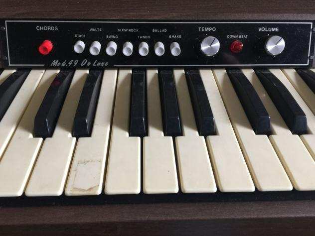 Organo Pianola Vintage con mobile amplificata