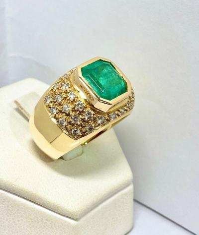 Pala Diamond 6.50 - 18 carati Oro - Anello Smeraldo - Diamanti