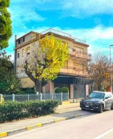 Palazzina per costruire appartamenti