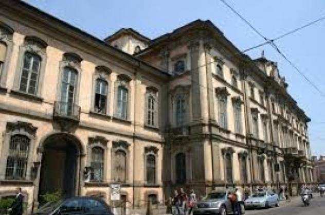 Palazzo  Stabile di 10500 msup2 in vendita a Milano
