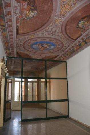Palazzo  Stabile di 1166 msup2 con piugrave di 5 locali in vendita a Vicenza