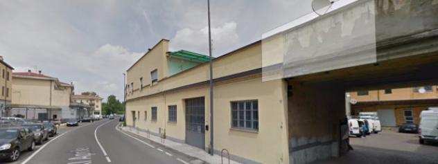 Palazzo  Stabile di 200 msup2 con 3 locali in vendita a Piacenza