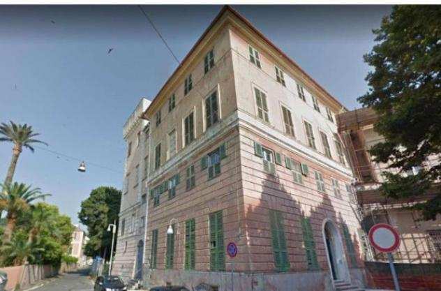 Palazzo  Stabile di 2000 msup2 con piugrave di 5 locali in affitto a Savona