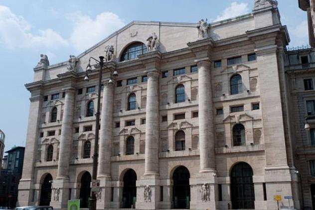 Palazzo  Stabile di 6400 msup2 con piugrave di 5 locali in affitto a Milano