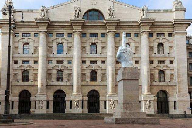 Palazzo  Stabile di 6400 msup2 con piugrave di 5 locali in affitto a Milano