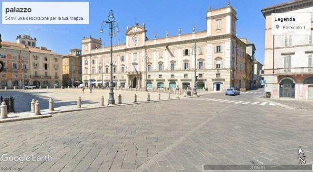 Palazzo  Stabile di 850 msup2 in vendita a Piacenza