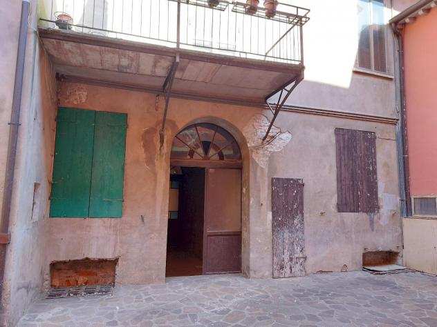 Palazzo storico in vendita a Imola - 1 locale 670mq