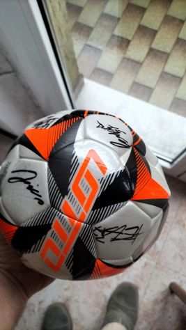 Pallone autografato del Monza serie A 2023