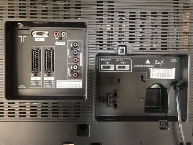 Panasonic TX-32LXD80F32quot, come nuovo,  lettore DVDdecoder DVBT2