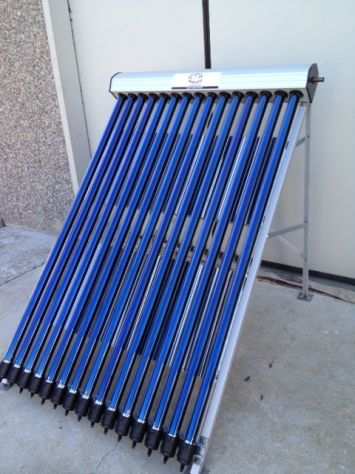 PANNELLO SOLARE TERMICO SOTTOVUOTO CON 15 TUBI HEAT PIPE