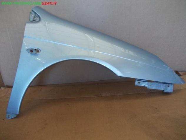 PARAFANGO ANT.D. AZZURRO CITROEN C5 (X4) Carrozzeria Lamierati esterni Fiancate Parafango ant. CITROEN - C5 - 01-03-2001 - 01-09-2004, CITROEN - C