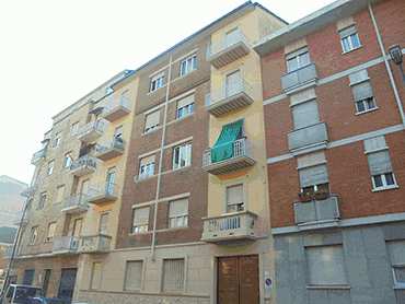 Parella, Via Borgomanero, grazioso bilo arredato in affitto