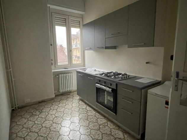 Parella, Via Borgomanero, grazioso bilo arredato in affitto