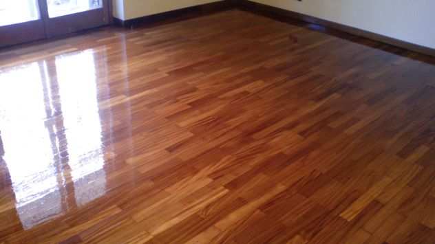 PARQUETTISTA POSA LAMINATI E PARQUET